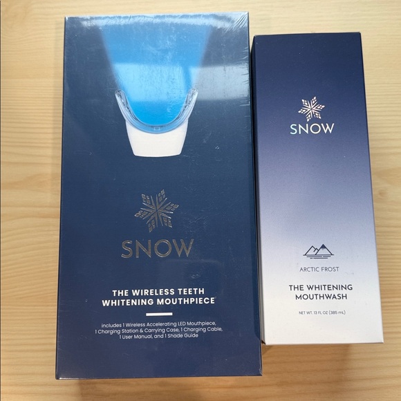 Snow Teeth Whitening Kit - Picture 3 of 4